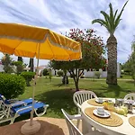 Rocha Brava Village Resort 4*