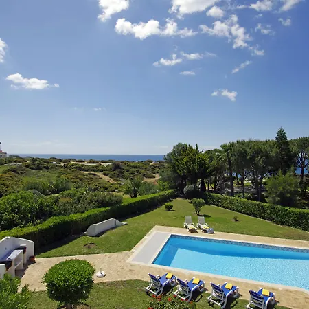 Rocha Brava Village