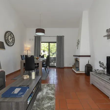 Resort Rocha Brava Village 4*