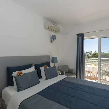 Resort Rocha Brava Village 4*