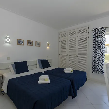 Rocha Brava Village Карвоейру