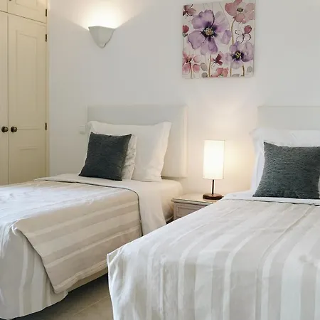 Resort Rocha Brava Village 4*