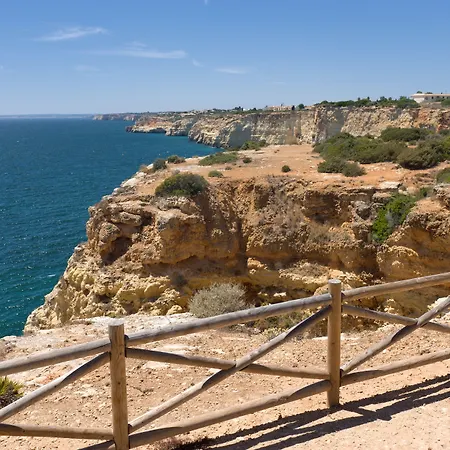 Rocha Brava Village 4* Карвоейру