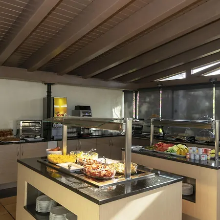 Rocha Brava Village 4*