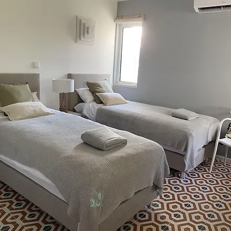 Rocha Brava Village 4* Карвоейру