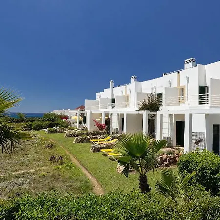 Rocha Brava Village 4*