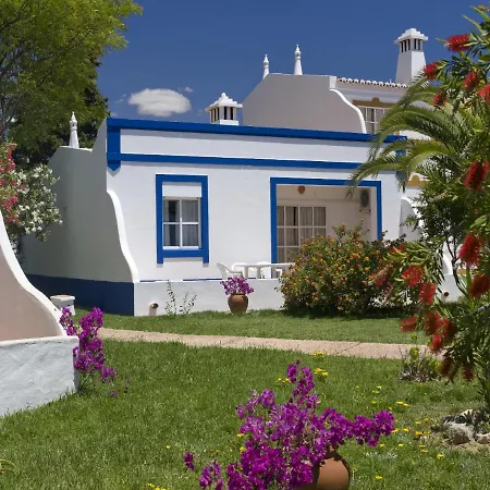 Rocha Brava Village Карвоейру