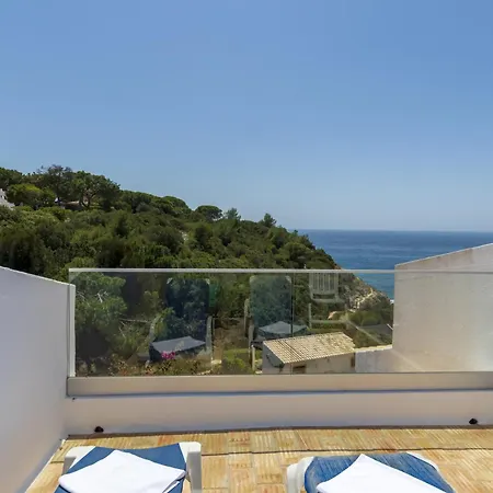 Rocha Brava Village 4*