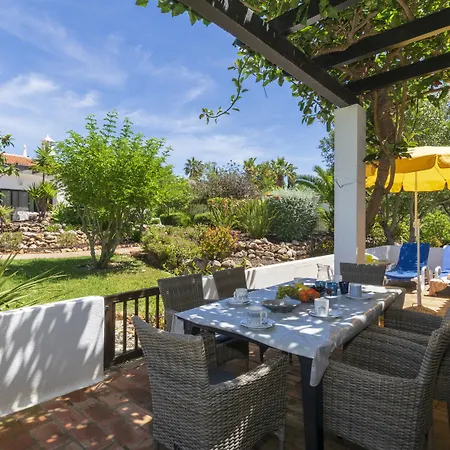 Resort Rocha Brava Village