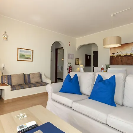 Resort Rocha Brava Village 4*