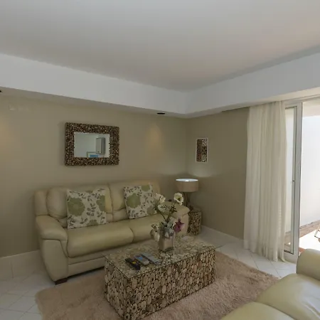 Rocha Brava Village 4*