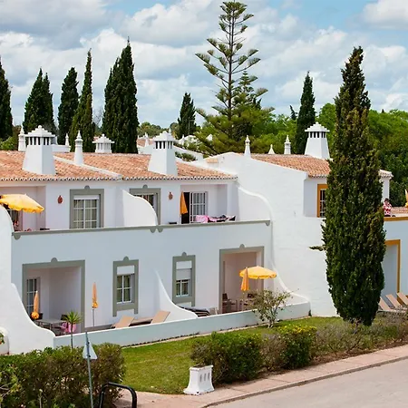 Rocha Brava Village Θέρετρο